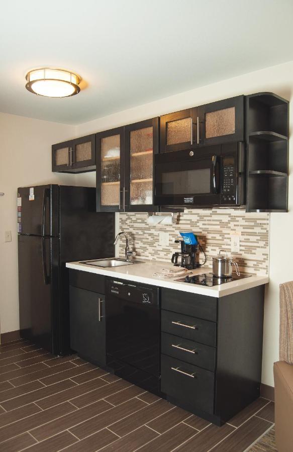 Candlewood Suites Fort Collins By Ihg Exterior photo